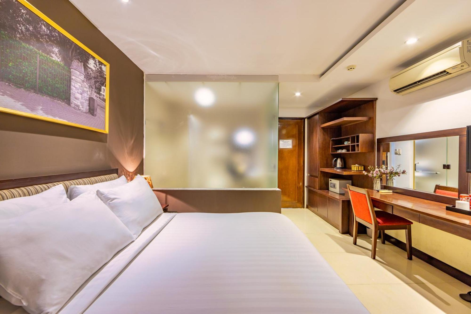 The Noble Swan Central Dong Du Hotel Ho Chi Minh-staden Exteriör bild