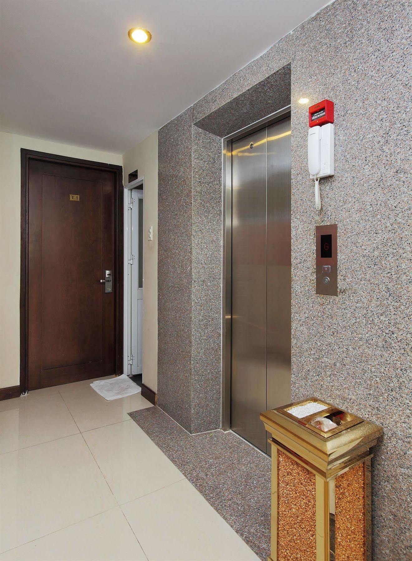 The Noble Swan Central Dong Du Hotel Ho Chi Minh-staden Exteriör bild